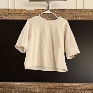 Universal Thread Cream Cropped Short Sleeve Top